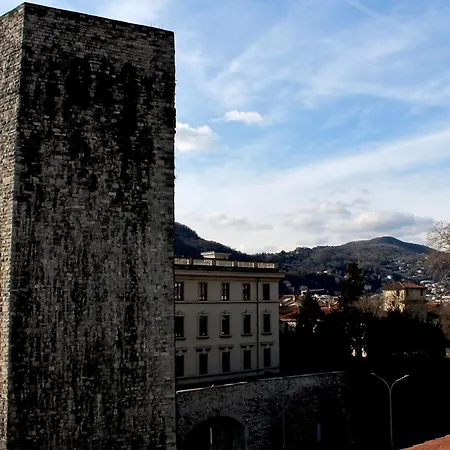 Appartamento Attic In The Heart Of - Kiko's Attic *