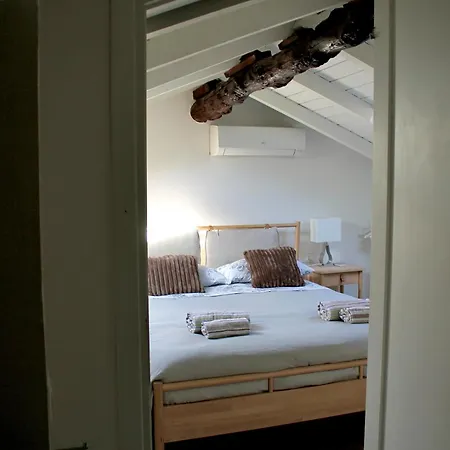 아파트 Attic In The Heart Of - Kiko's Attic 코모