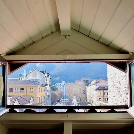 Attic In The Heart Of - Kiko's Attic 公寓 *